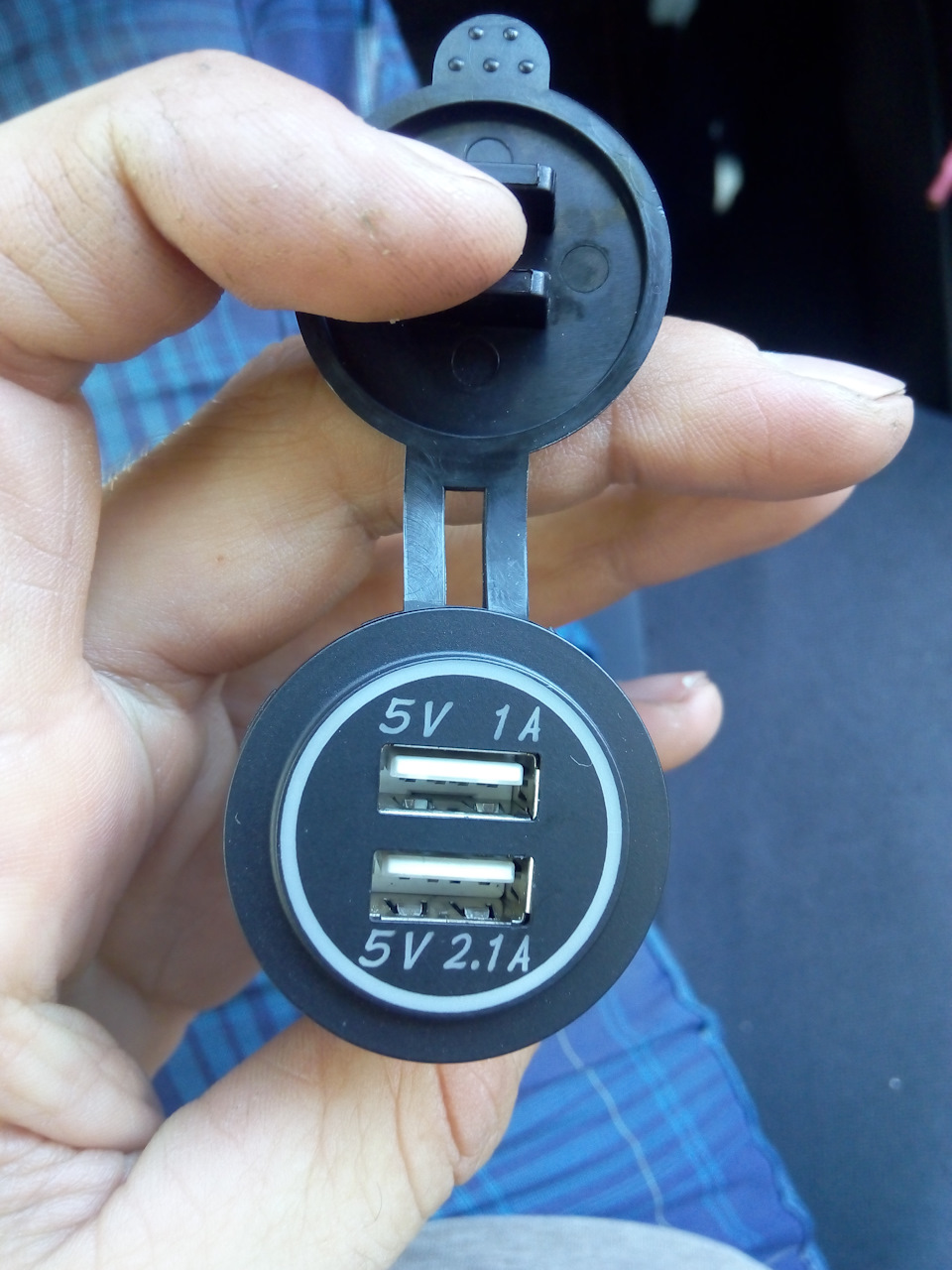 USB Розетка в салон. 1