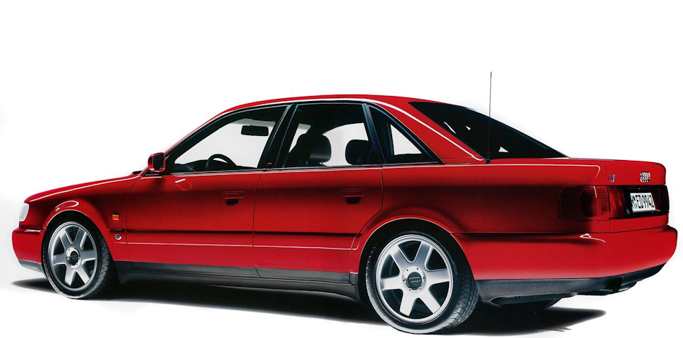 Деякі відмінності Audi S6+ C4 від Audi 100/A6 C4 5