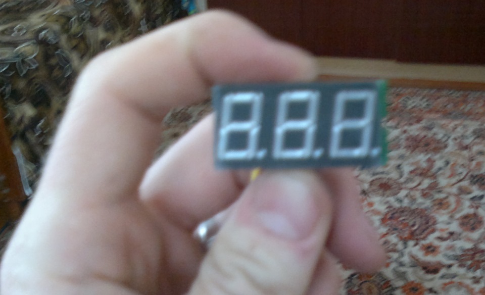 вольтметр в приборку 3