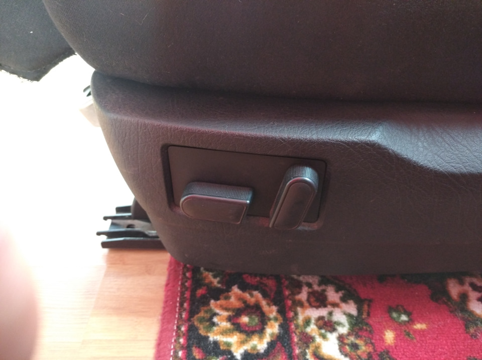 Поставив Електро RECARO 4