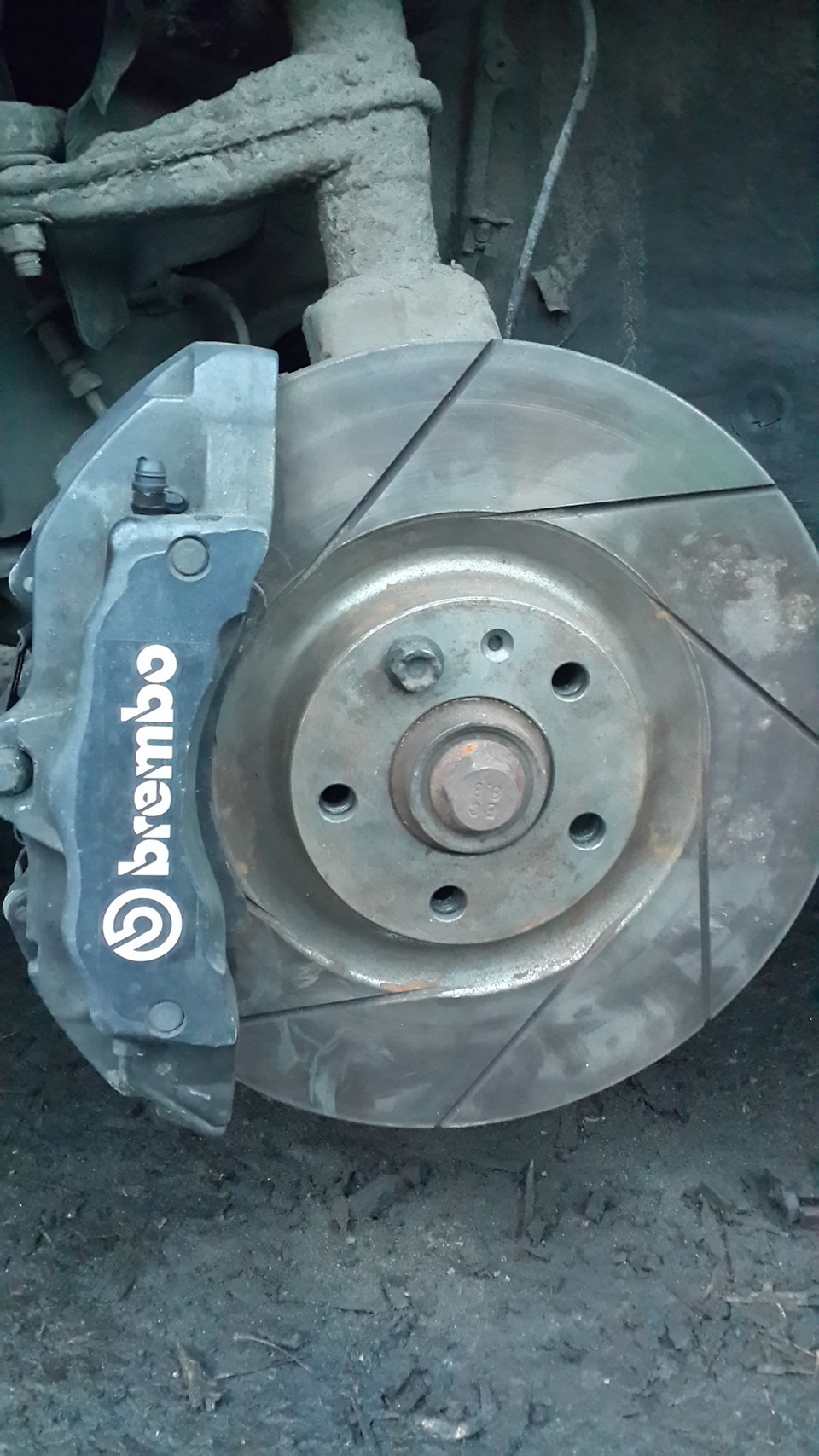 Наклеєчки Brembo на супорта 2