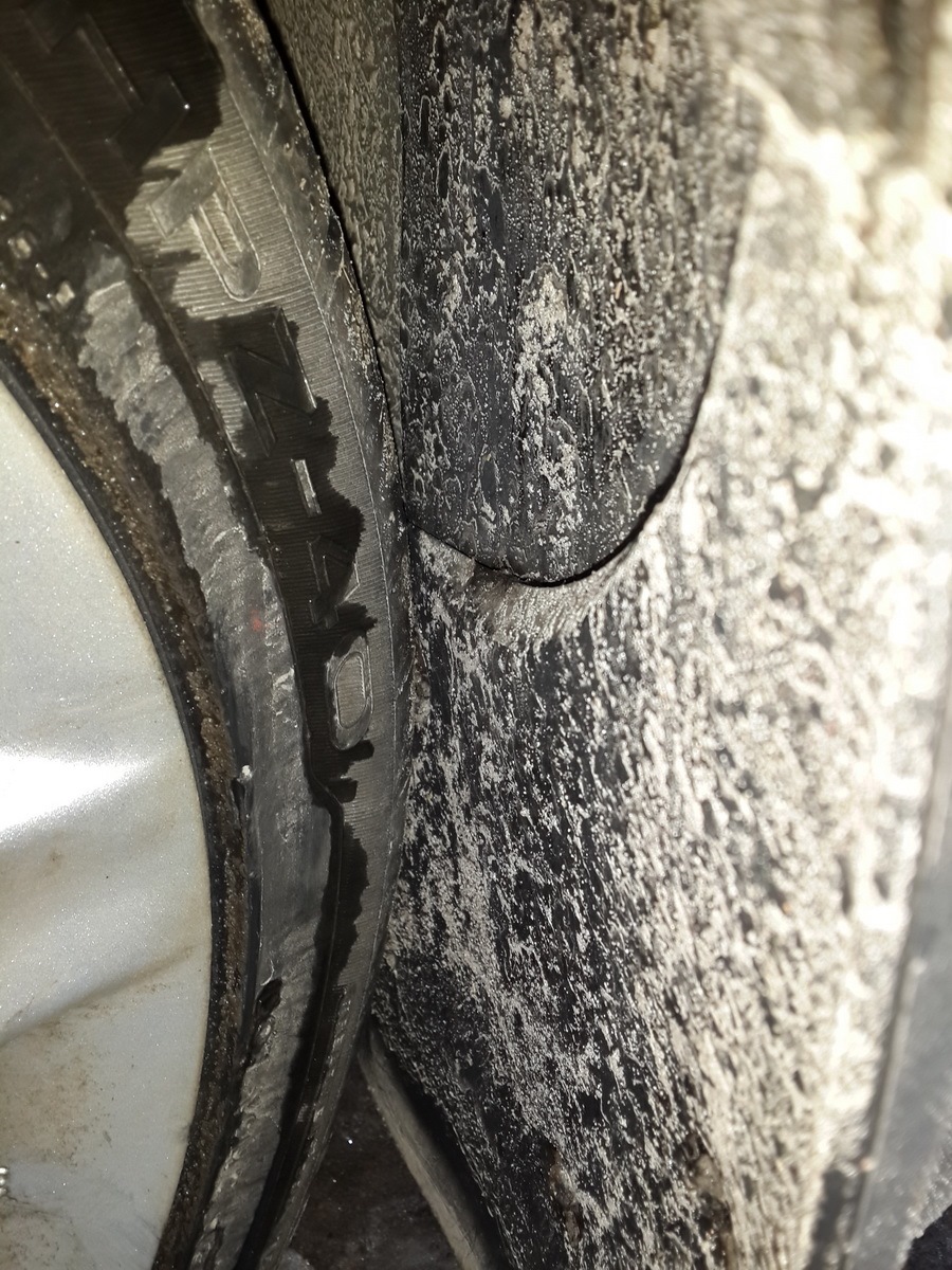 Гума 255/40 r17 спереду для кузова с4 91-97 р.в. 5
