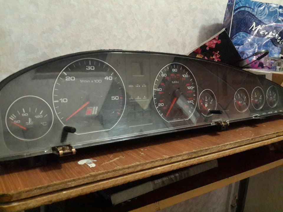 Спідометр в милях і км) 3
