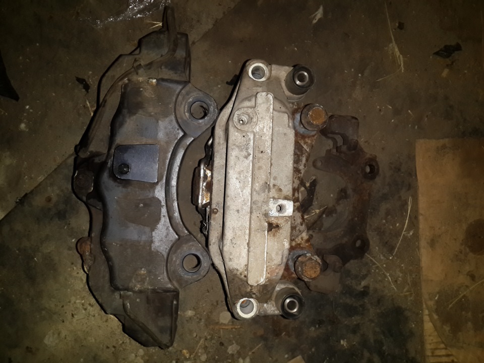 ГАЛЬМА частина 1.1: Все-таки BREMBO 6 поршнів 1