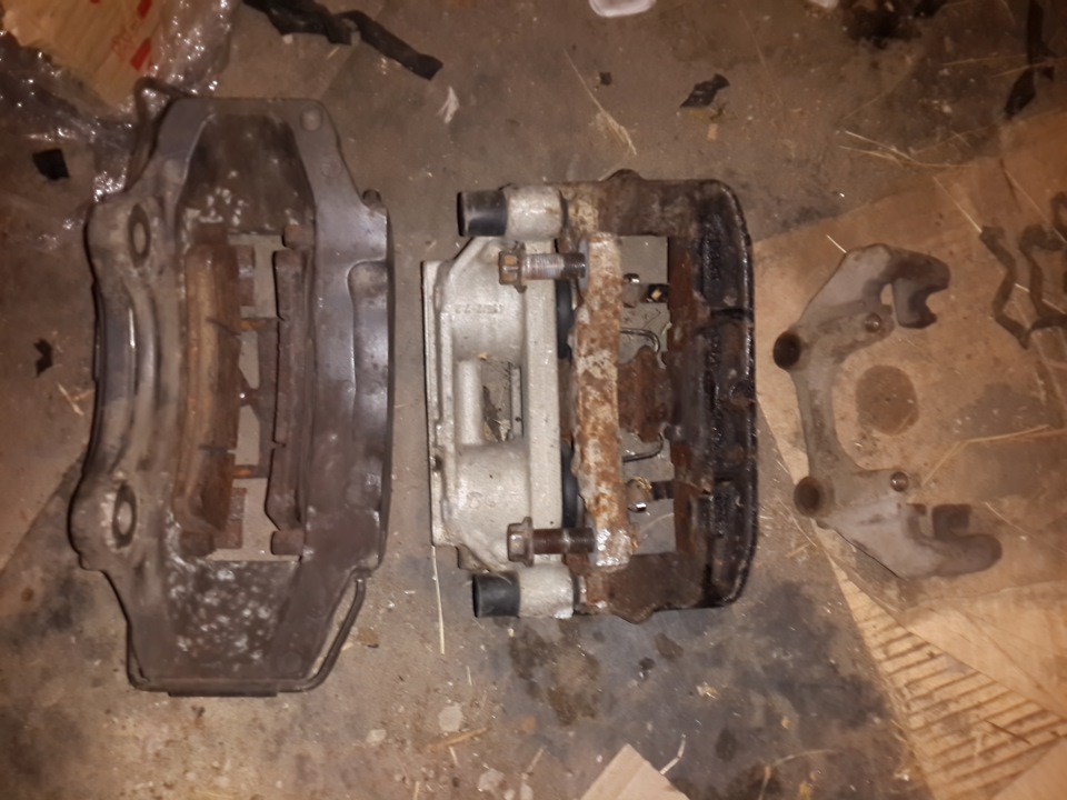 ГАЛЬМА частина 1.1: Все-таки BREMBO 6 поршнів 3