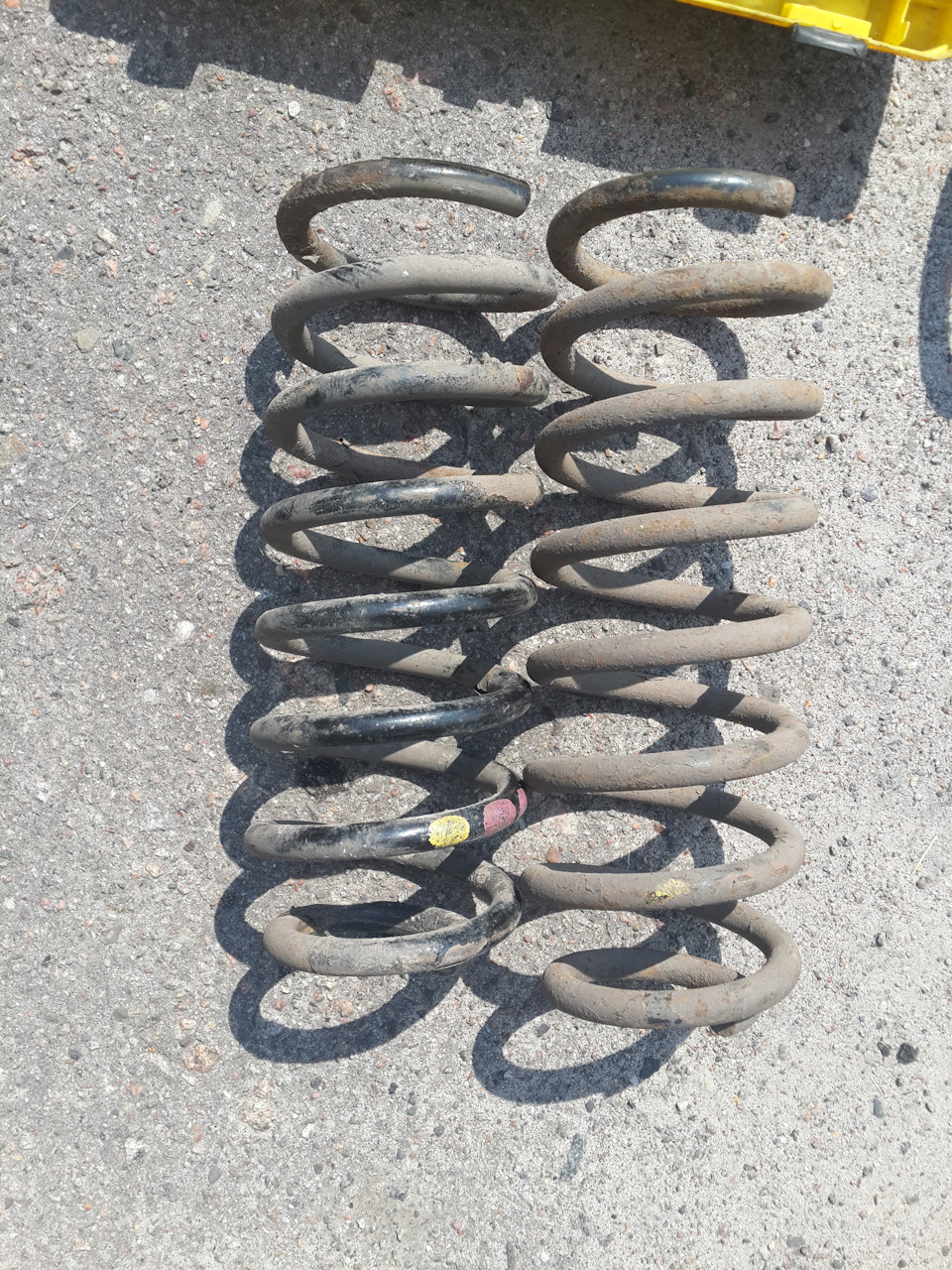 Задні пружини від аванта на седан 2