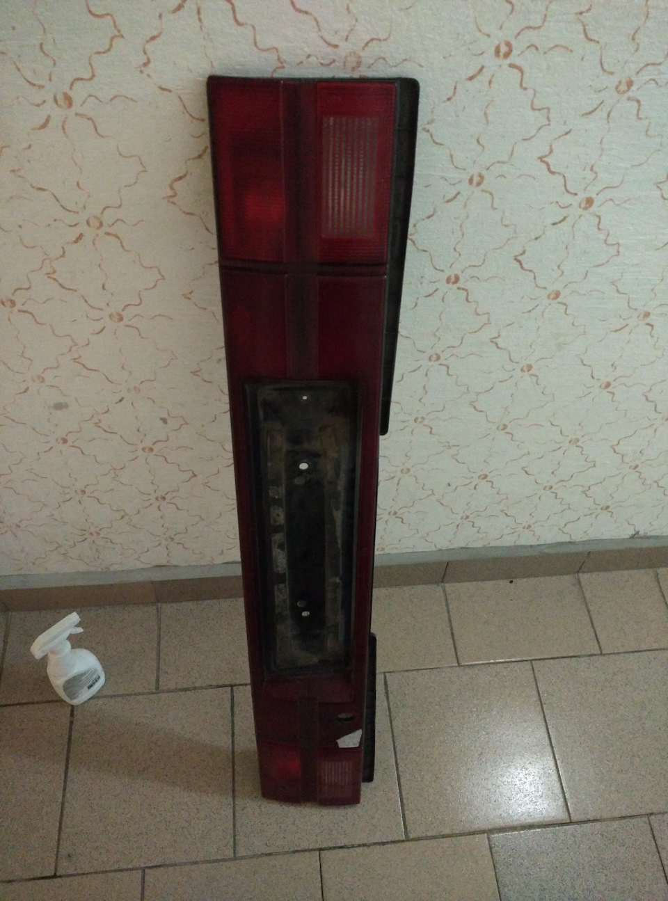 Hella Red Audi V8 2