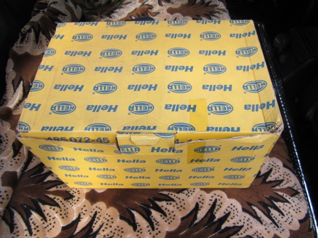 Новий оригінальний ліхтар Hella, і рамка під широку магнітолу 1
