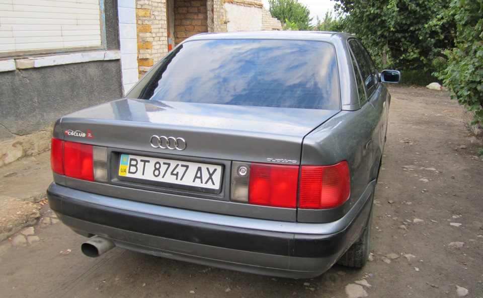 Оригінальні Hella поворотники від Audi A6 встановлені 3
