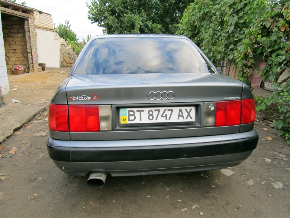 Оригінальні Hella поворотники від Audi A6 встановлені 2