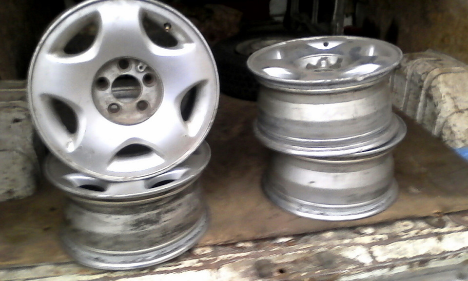 Кому диски Opel 15r 7j 1
