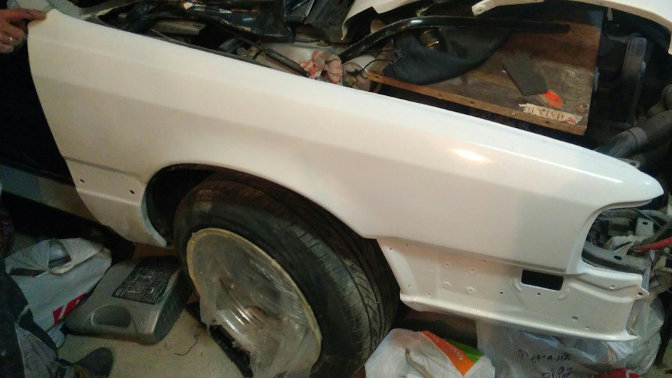Крила audi 200 3B в маси 2