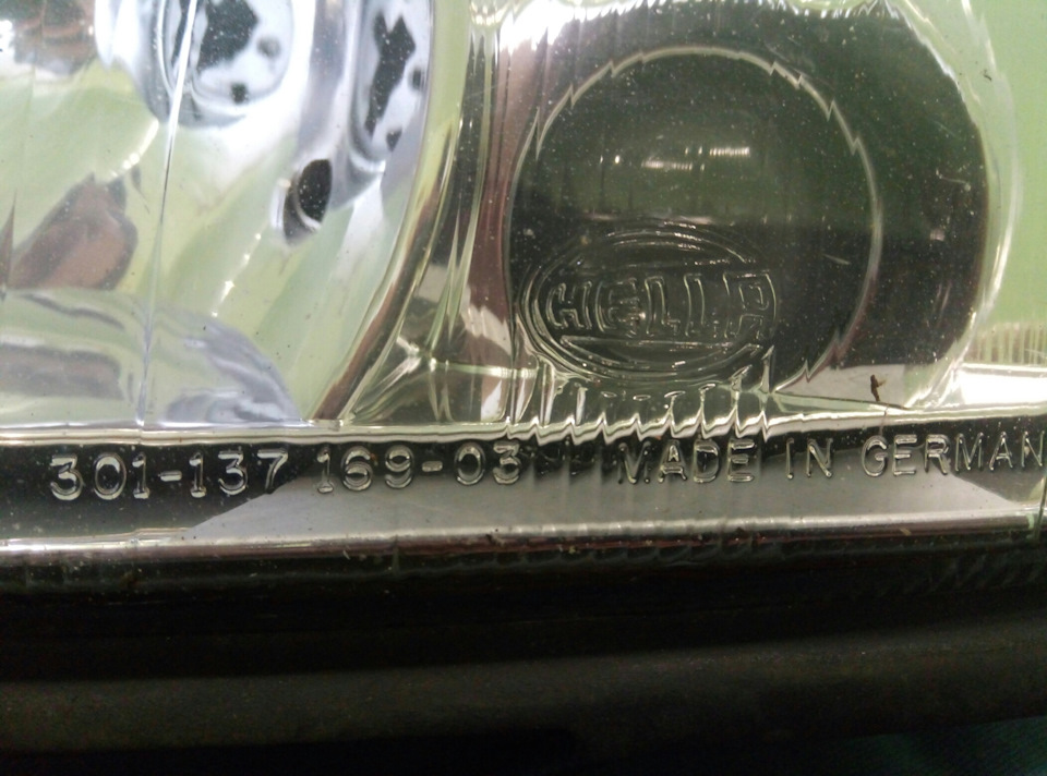 Встановлення фар з лінзами S4, A6 в ауді 100 2