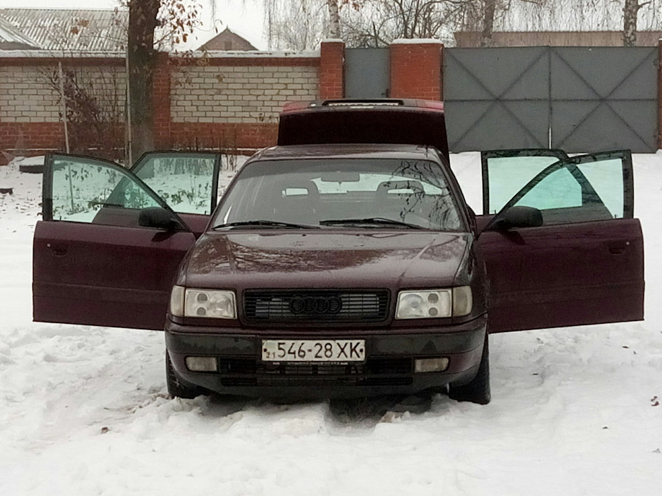 Задня полиця зі шторкою 3