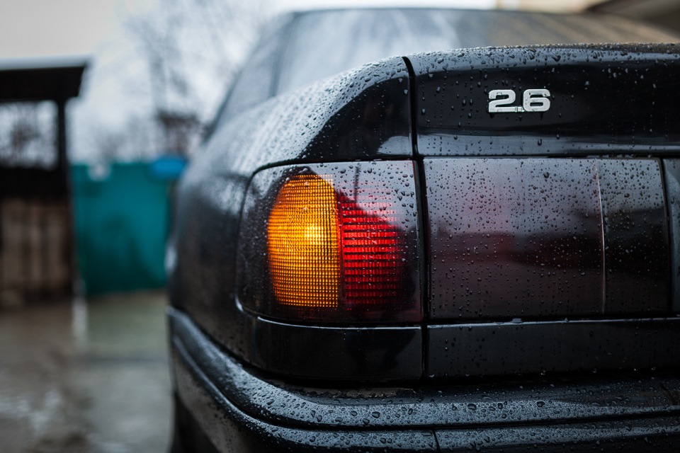Тюнінг задніх фанарів Audi 100 C4 1