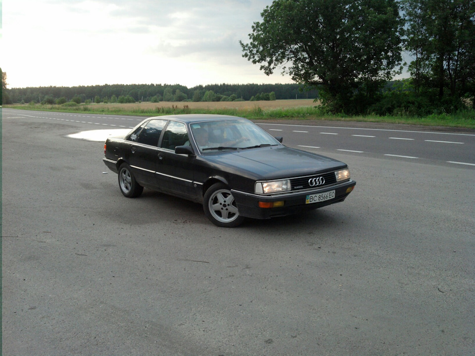 Диски R16 на Audi 200 1