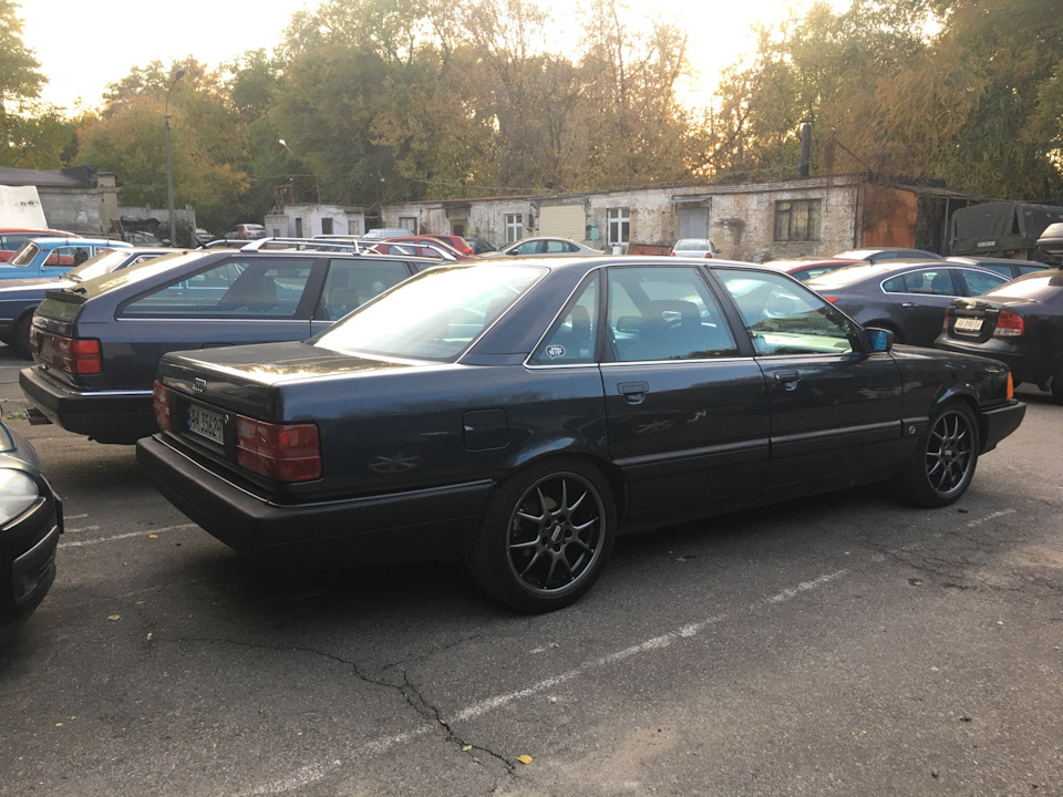 Audi 100 Sport S711(5000 look) vs Audi 200 20v Avant 3