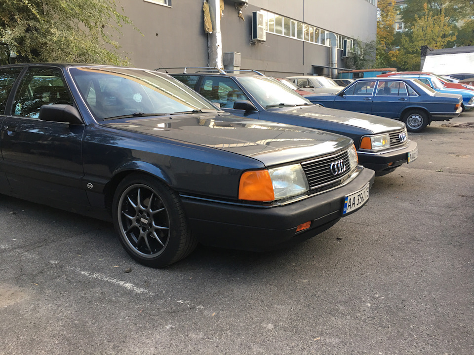 Audi 100 Sport S711(5000 look) vs Audi 200 20v Avant 5