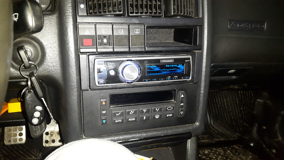 Голова pioneer p85bt і два вуха blaupunkt BGx 402 HP) 1