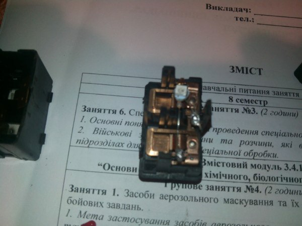 Світлодіоди в кнопки склопідйомників 3