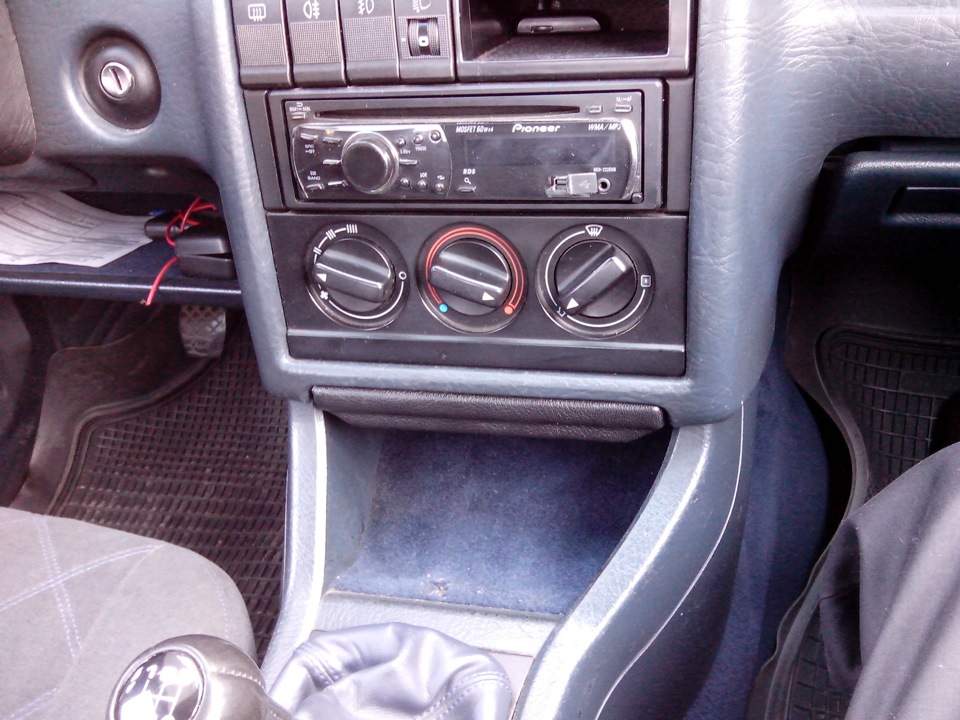 Установка Audi Concert TT + Емулятор CD чейнджера 1