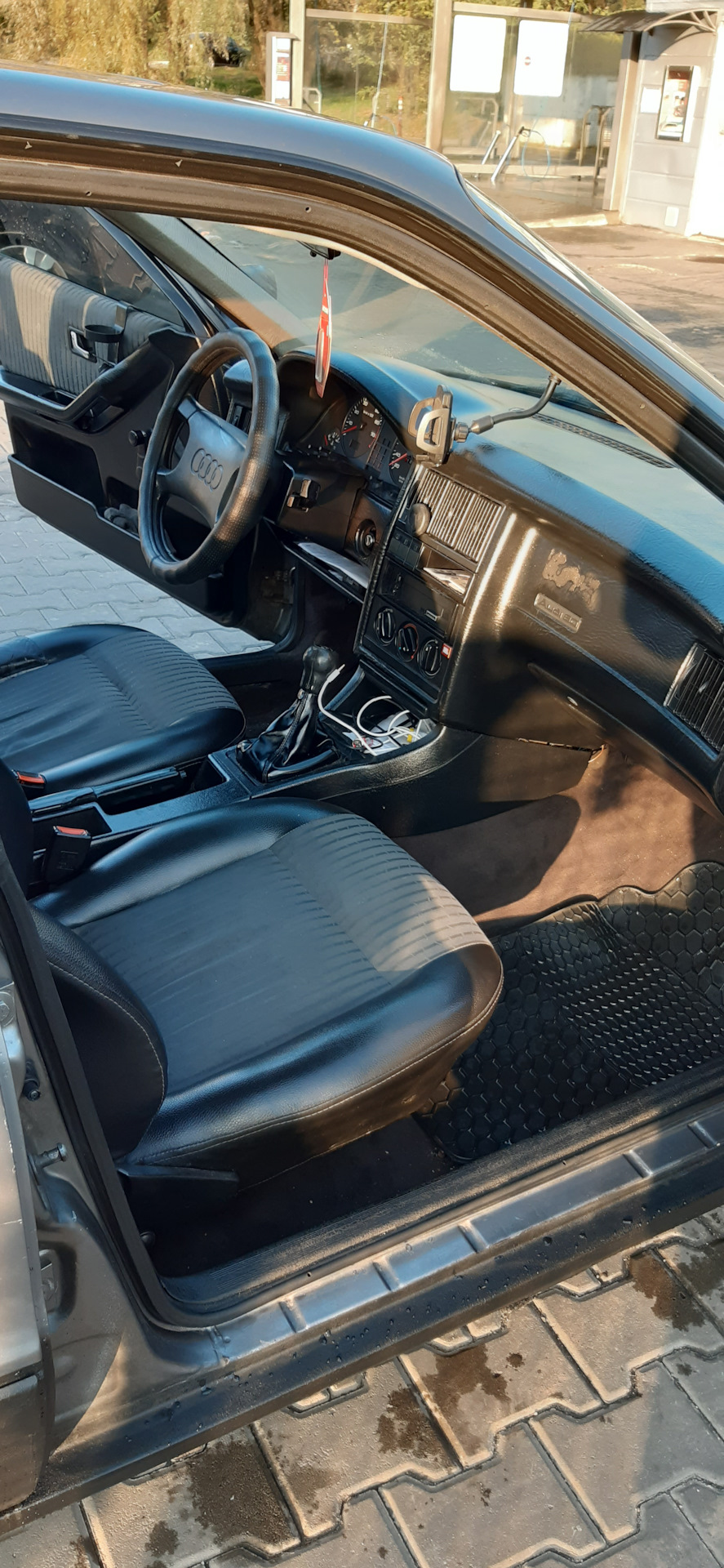 Заміна печі Ауді 80 1.8s 1