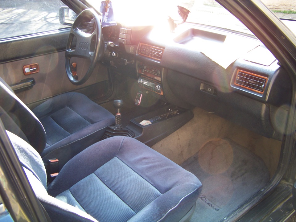 Встановлення сидінь від Audi 100. 4