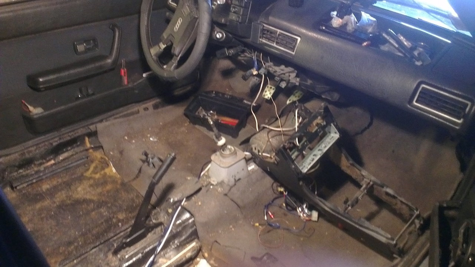 Салон Audi 80 b2 2