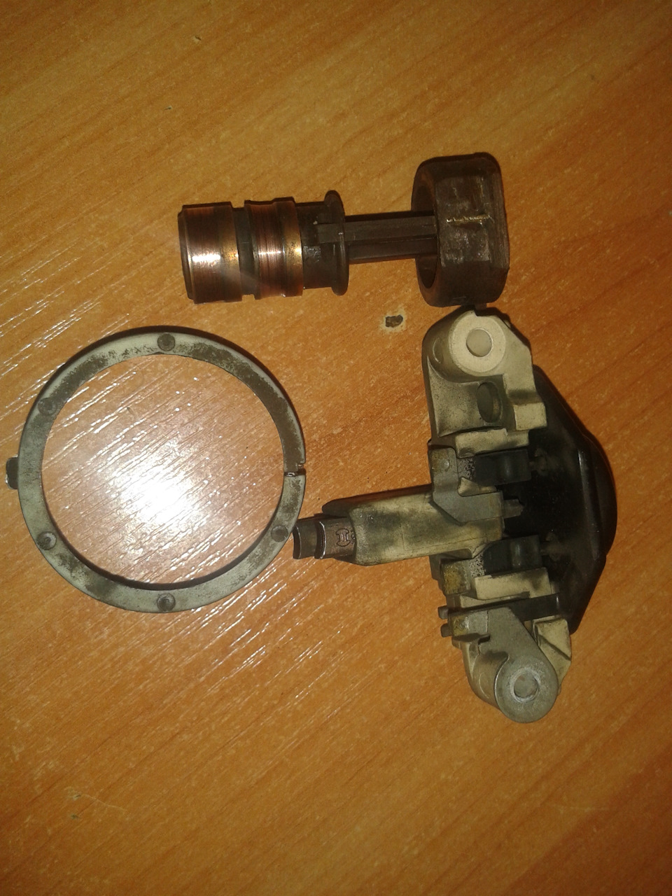 Генератор на 90 А від Б4) 4