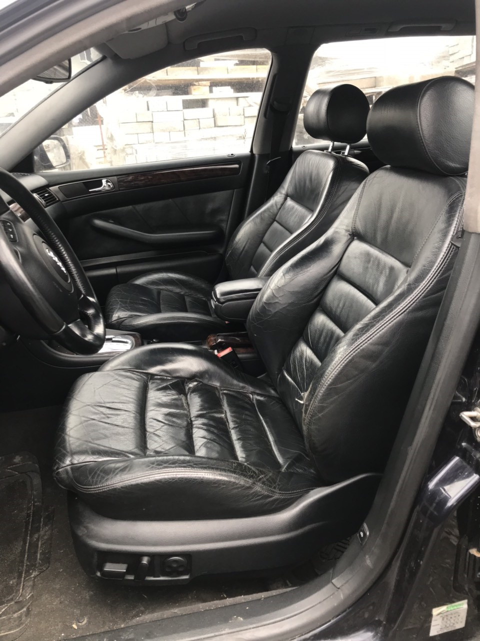 Сидіння від Audi A6C5 1