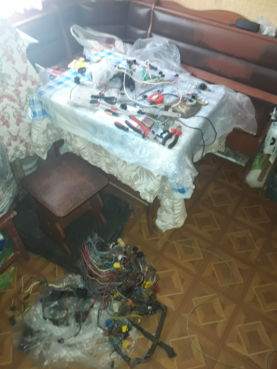 Схрестив проводку на підігрів сидінь та живлення сидів А6 через реле)) 1