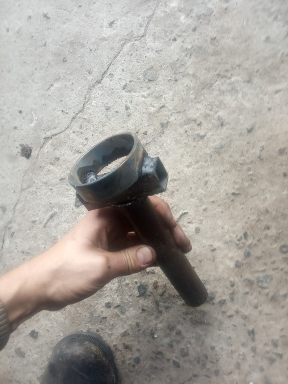 Сайлентблок задньої балки 2