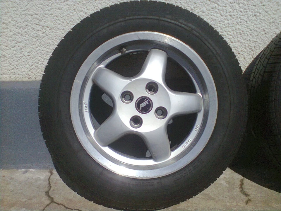 титан R15