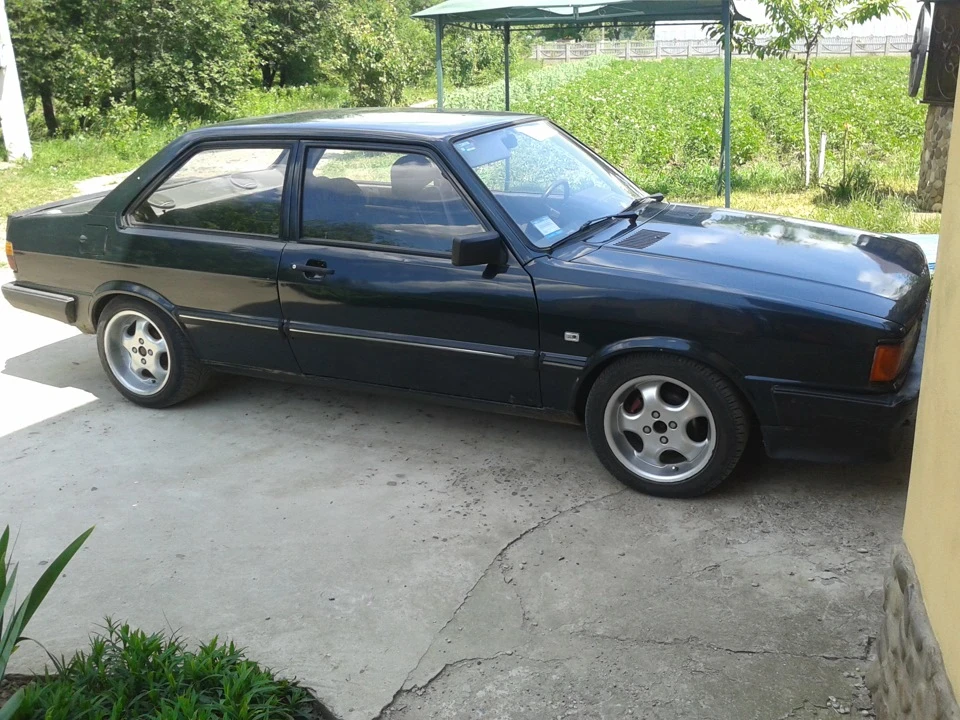 Продав Audi 2 door останні фото