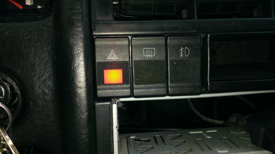 Кнопка аварійки від B4 до B3 1