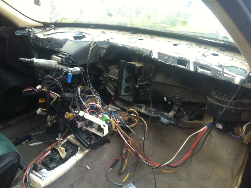 Ремонт пічки Audi 80 B4 Частина 1 3