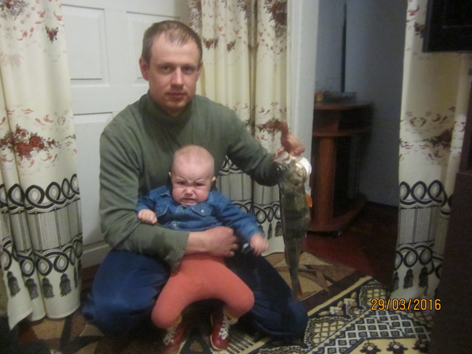 побачив 1