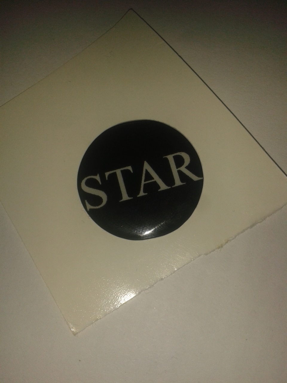 Емблема STAR 4