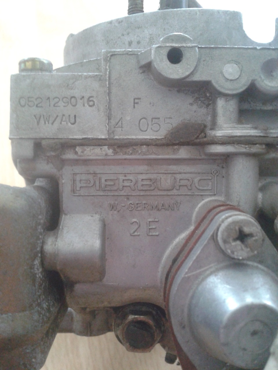 Продам карбюратор Pierburg 2E 4