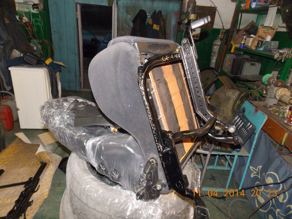 Заколгозив сідушки RECARO 4