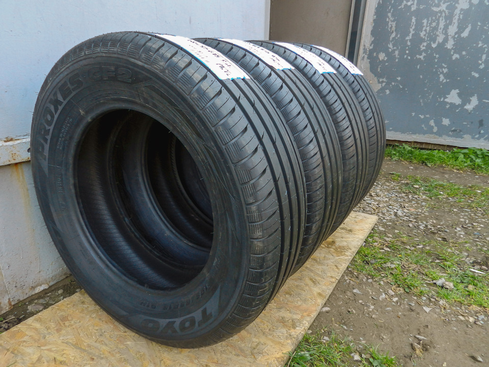 TOYO TIRES Proxes CF2 195/65/R15 2