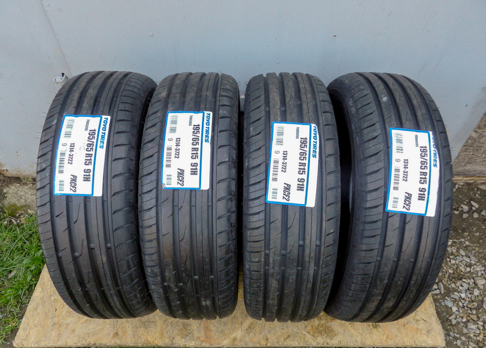 TOYO TIRES Proxes CF2 195/65/R15 1