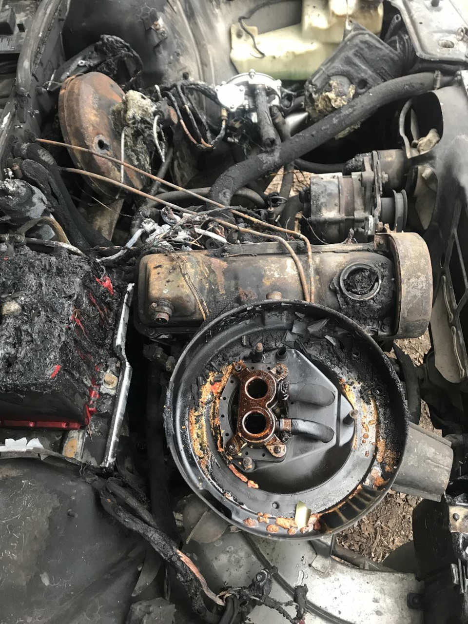 Згоріла підкапотка у клієнтської Audi 80 b3 1