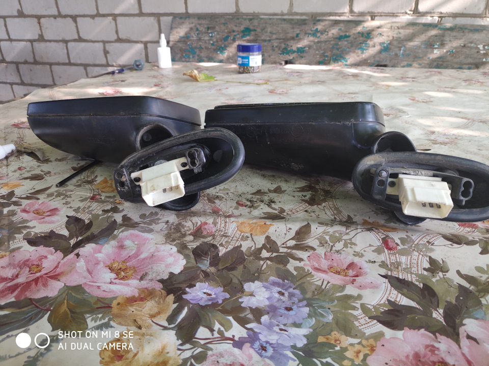 Заміна зовнішнього дзеркала водія 4