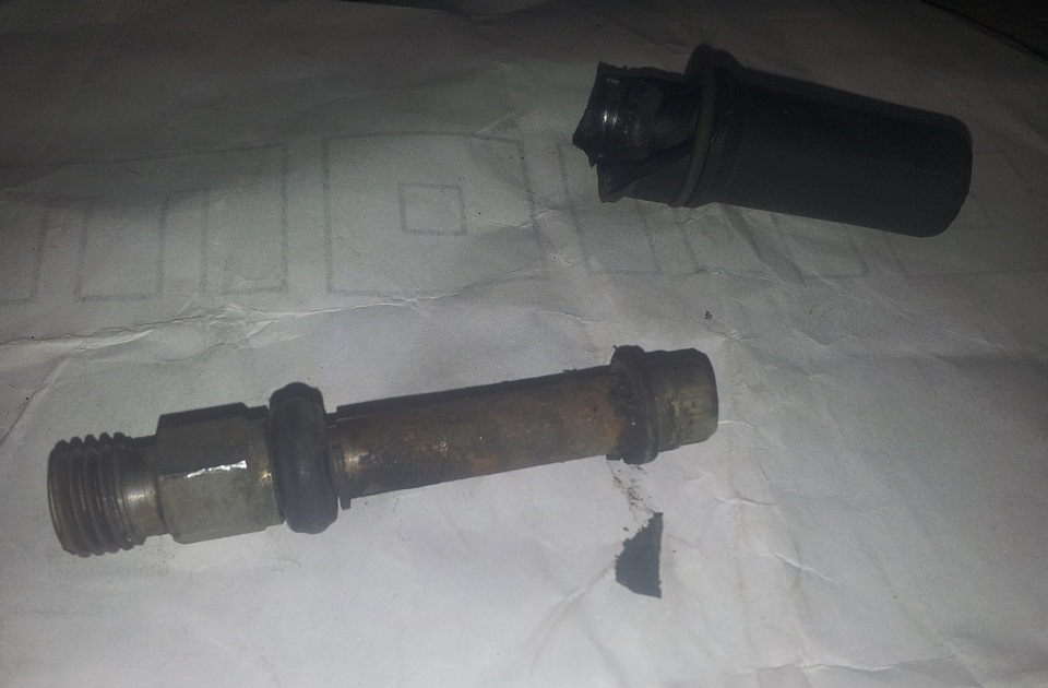 купив два дні поїздив і все ходжу пішки. не тільки я. моя дружина та троє дітей... 2