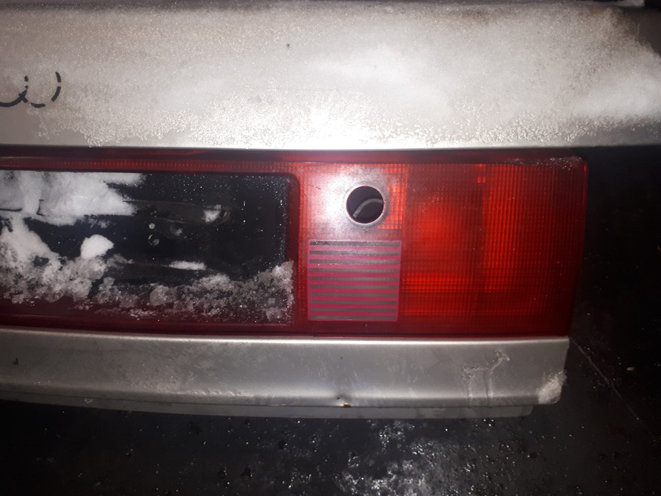 Мрії здійснюються! Але це не точно... Червона Бленда Hella Audi 90 2