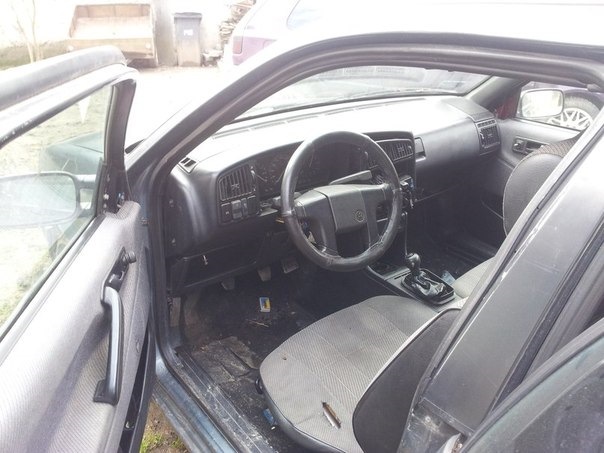 Продам запчастини на Volkswagen Passat B3 1