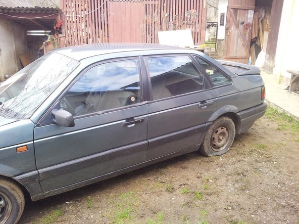 Продам запчастини на Volkswagen Passat B3 2