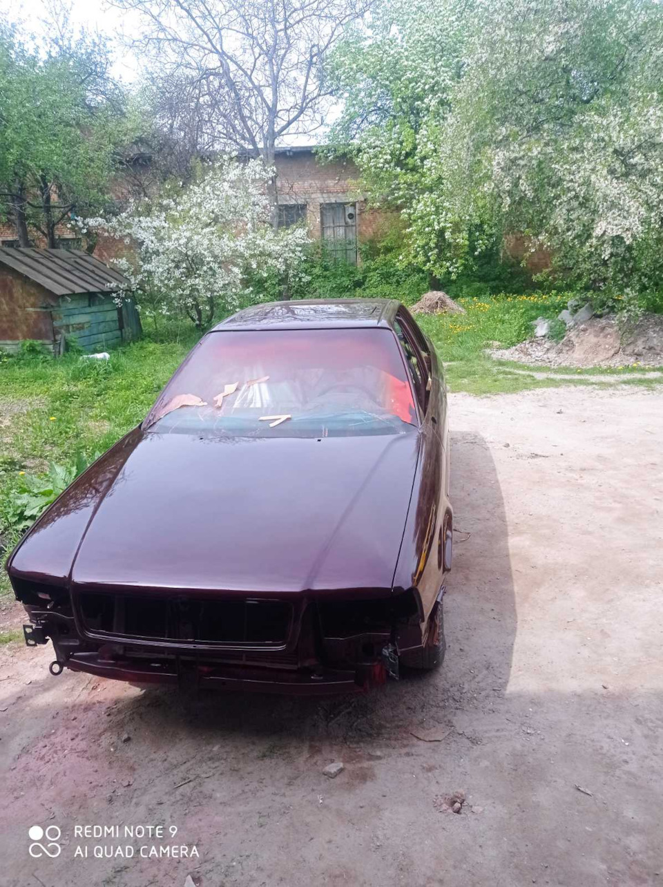Вісь справа йде до покатушок 4