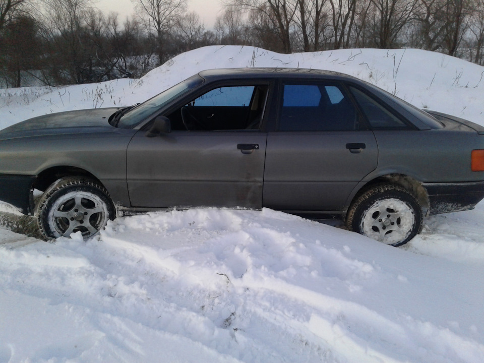 Поле, сніг, quattro 2